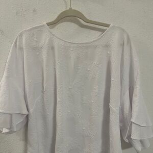 Liz Claiborne White Textured Blouse | Bell Sleeve Top | Size 1X